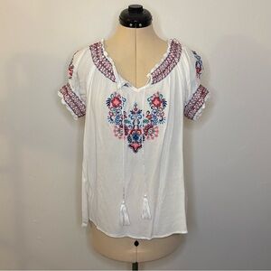 Bila White & Multicolor Floral Embroidered Boho Top, puff sleeves, tassels, M